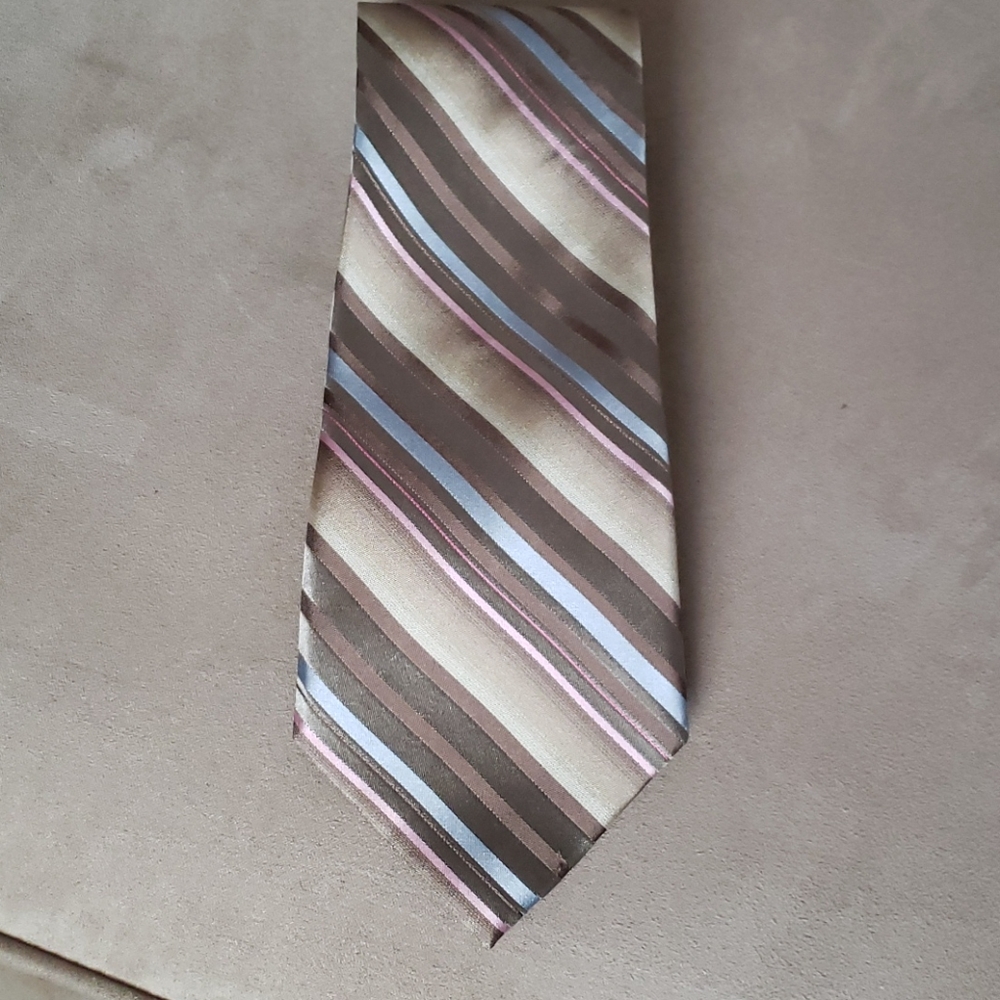 Men's tie